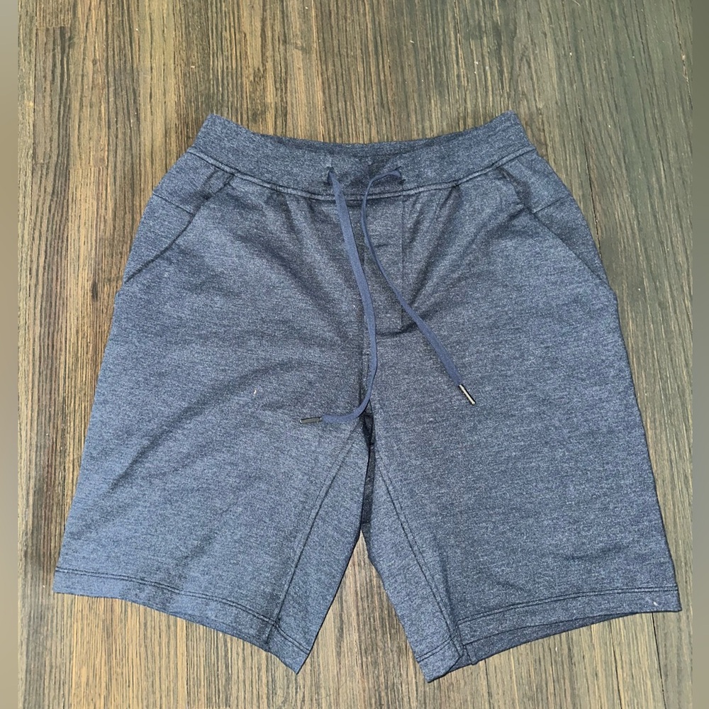 lululemon athletica Men's Heathered Navy Performance Knit City Sweat Shorts